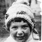 Лена маленькая