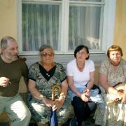 Сергей, Лена, Лола, Лидия Борисовна Либединская. Малеевка. 2003